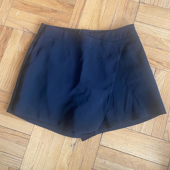 ASOS • black mini skort - Picture 5 of 7